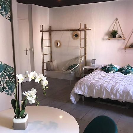 Studio Cocooning A 50 M Du Port, Classe 1 Etoile Cassis Eksteriør billede